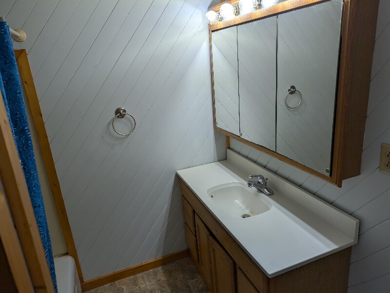 Building Photo - 7179 Kelly Dr