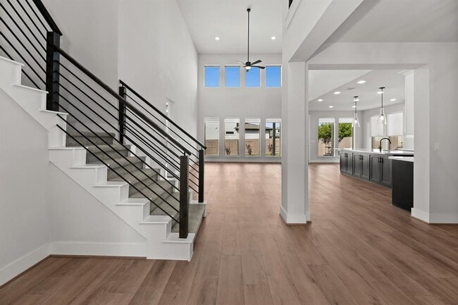 Building Photo - 7701 Boyd Hvn Dr