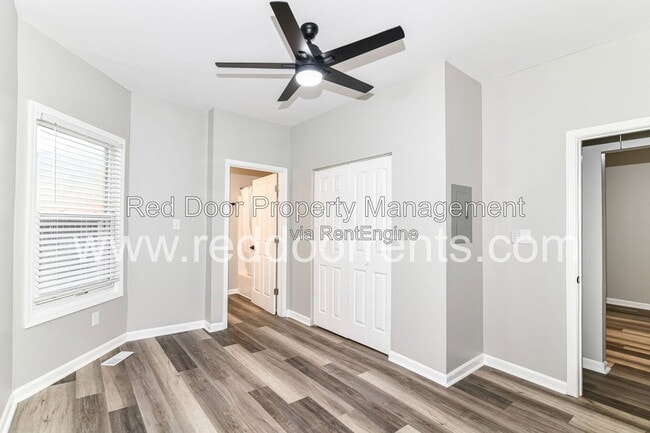 Building Photo - 1329 E Market St