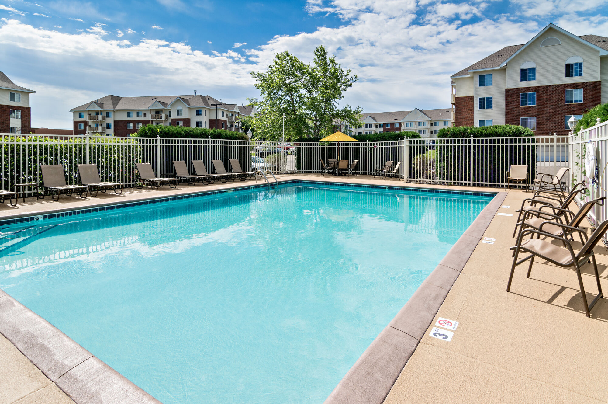 Building Photo - Avana Maple Grove