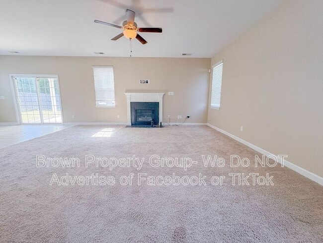 Building Photo - 829 Bellingham Way