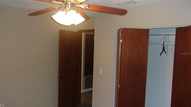 Building Photo - 9941 SW 102nd Ln