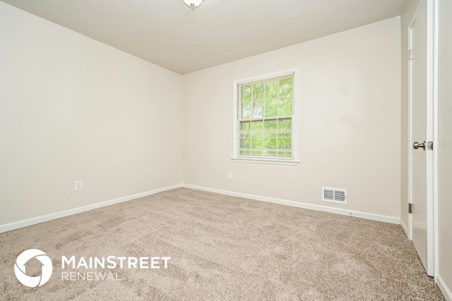 Building Photo - 5762 Northspring Dr