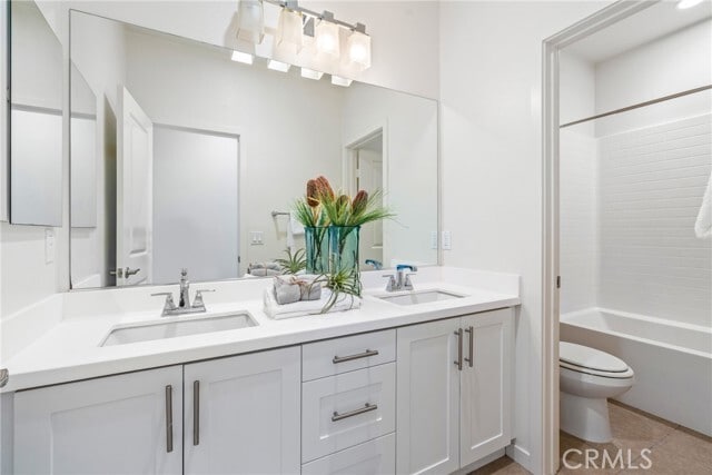 Building Photo - 747 Beacon