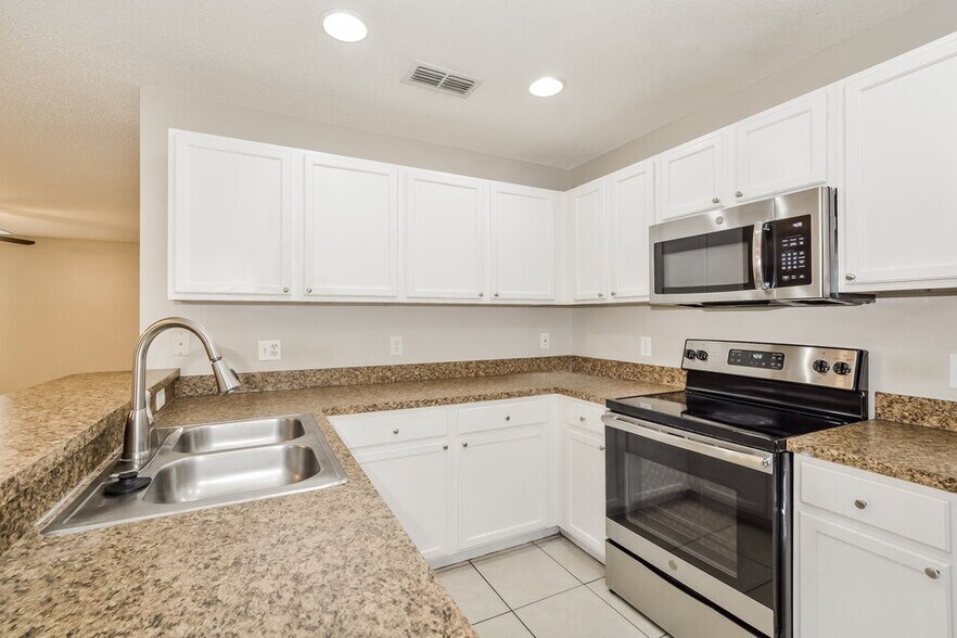 Building Photo - 221 Owenshire Cir