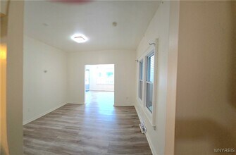 Building Photo - 177 Grote St