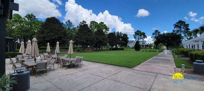 Building Photo - Charming 3BR Home with really great neighborhood perks!