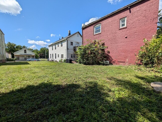 Primary Photo - 50 Reservoir St