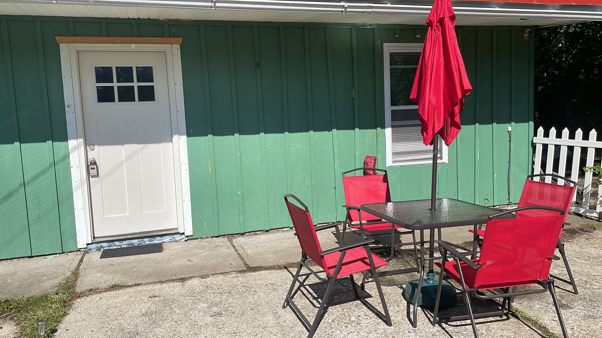 Building Photo - 25 Chester Rd