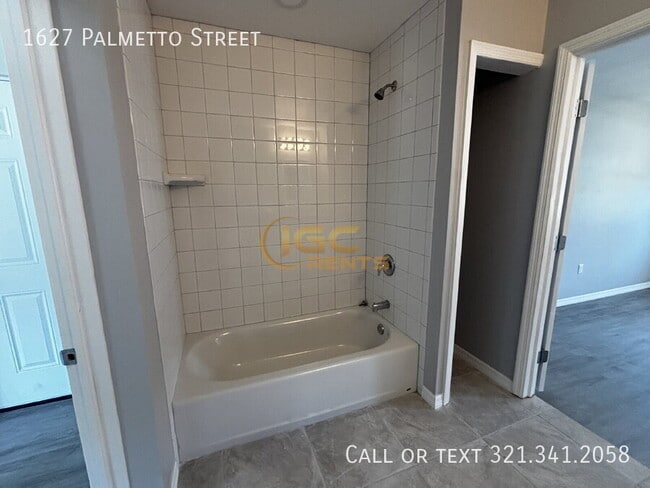 Building Photo - 1627 Palmetto St