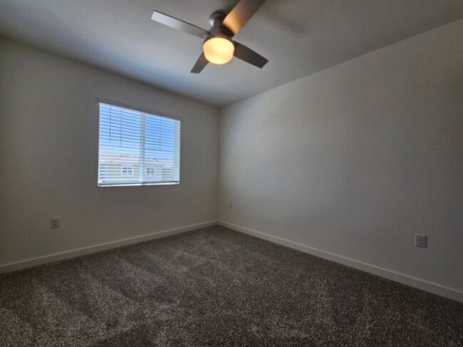 Building Photo - 8296 Whippersnapper Way