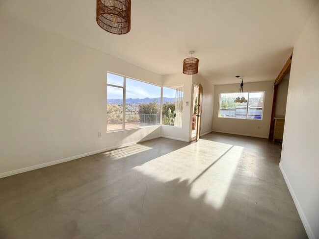 Building Photo - Modern 3-Bedroom Desert Bungalow with Stunning Views – Unfurnished - Price reflects MOVE IN SPECI...