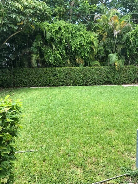 Large, totally private backyard - 11535 SW 81st Rd