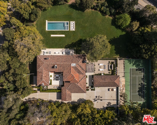 Primary Photo - 115 N Carolwood Dr