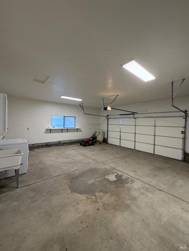 Building Photo - 378 Brey Rd