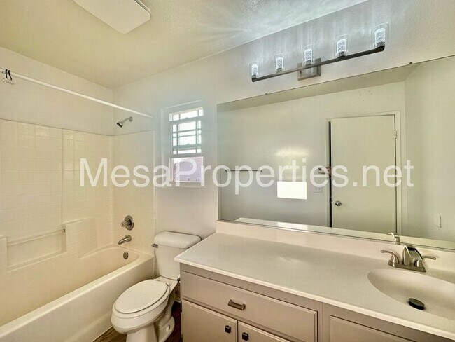 Building Photo - 14747 Carter Rd