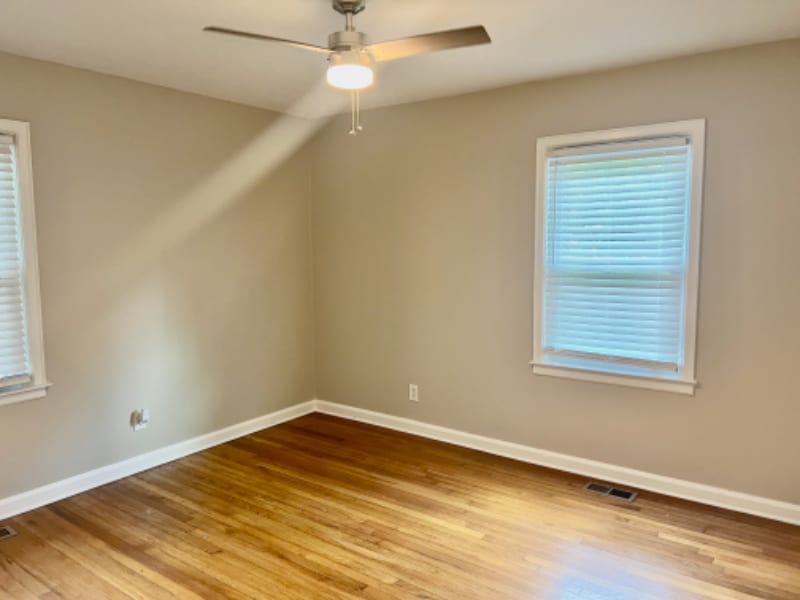 Building Photo - 3534 Maryvale Dr