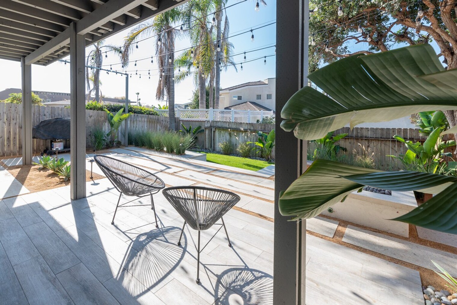 Building Photo - 1560-62 Lorraine Dr