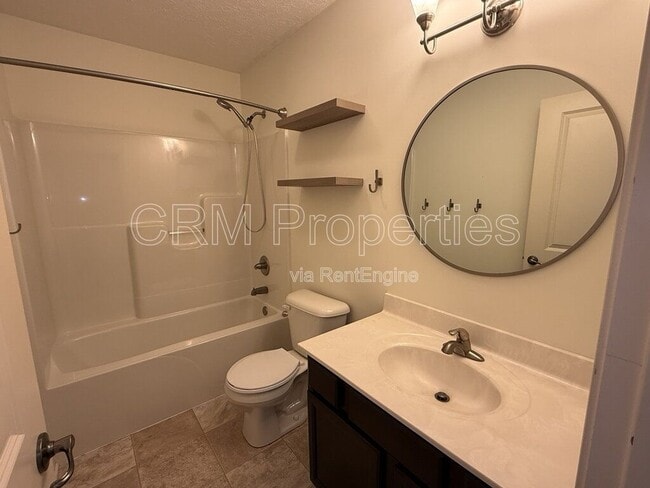 Building Photo - 3182 Morrow Dr