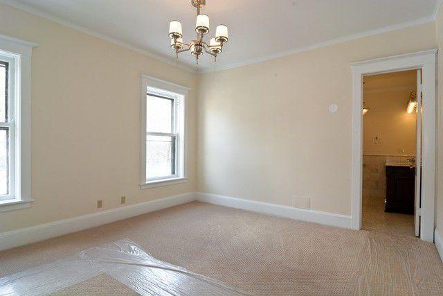 Building Photo - 533 W Diversey Pkwy