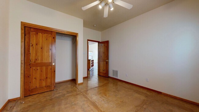 Building Photo - 6411 Consuelo Point St NE