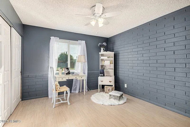 Building Photo - 2302 W Berridge Ln