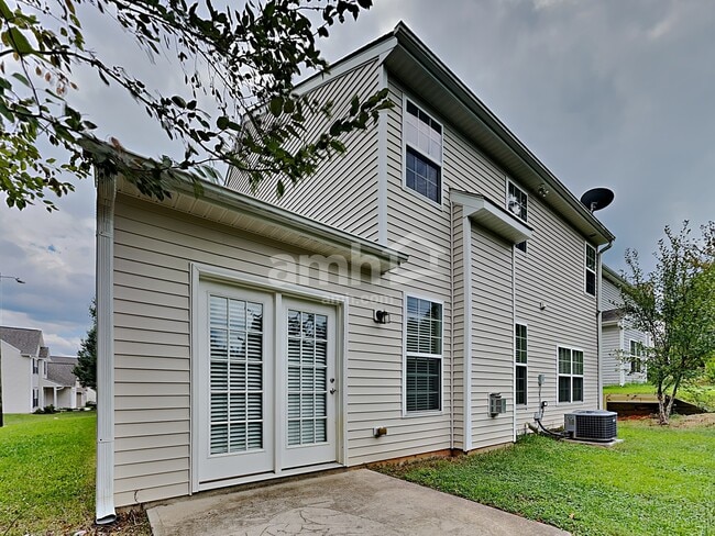 Building Photo - 1273 Folkstone Ridge Ln