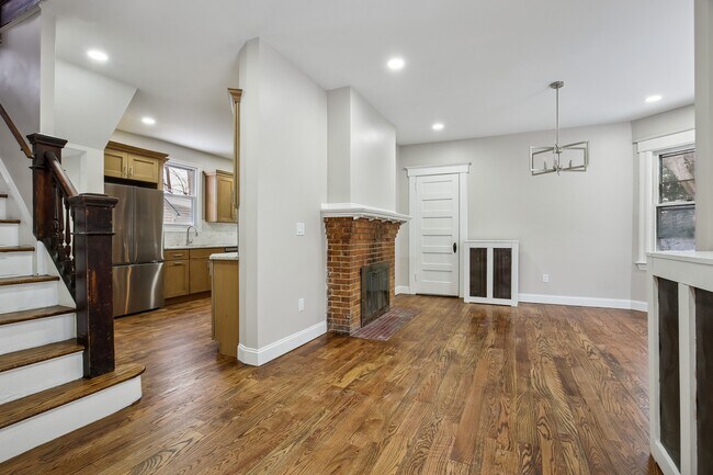 Building Photo - 99 Lincoln St