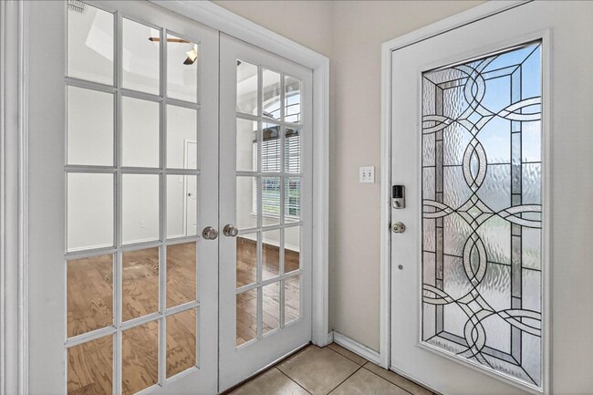 Building Photo - 6325 Oso Pkwy