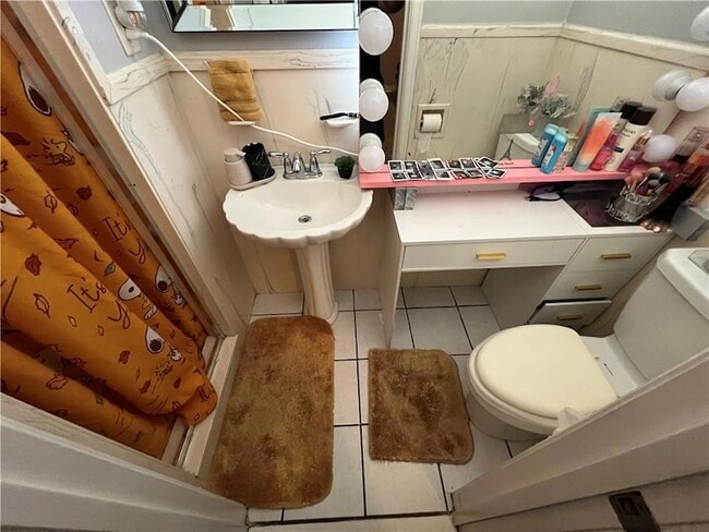 Building Photo - 6613 Carmen St