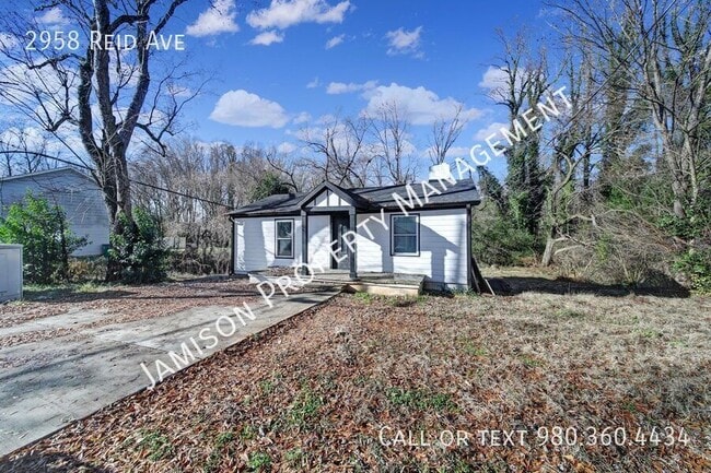 Building Photo - 2958 Reid Ave