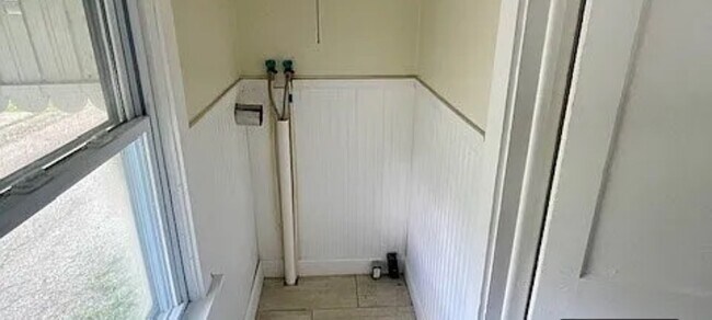 Building Photo - 1229 Shadyside Ave SW