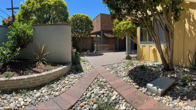 Building Photo - 3269 Serra Ave