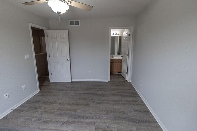 Building Photo - 3916 Snowy Owl Dr