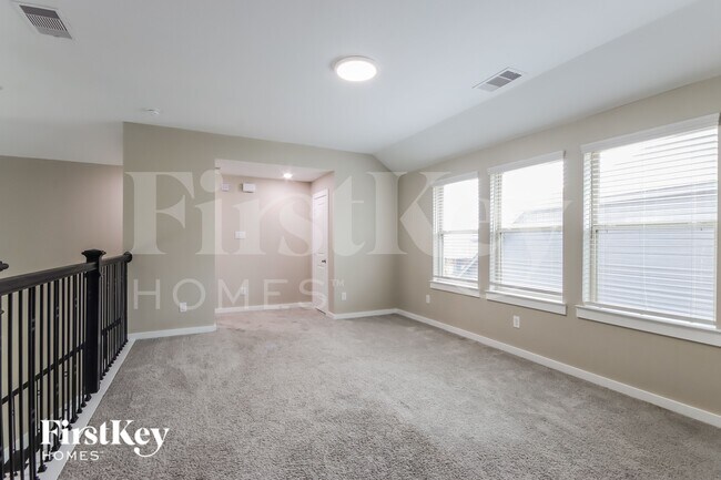 Building Photo - 15758 Cairnwell Bend Dr