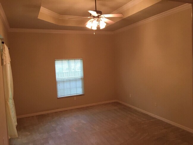Building Photo - A Must See Cobblefield Beauty!