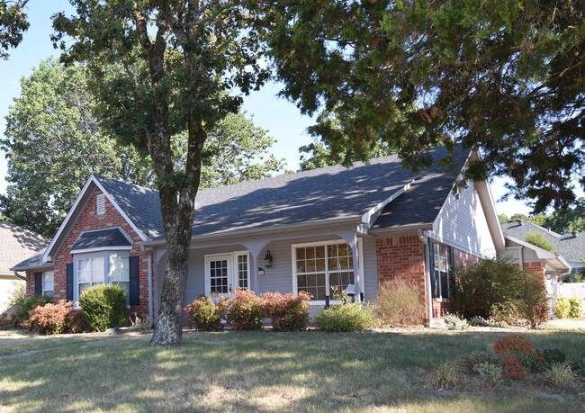 Primary Photo - 3900 Bristol Ln