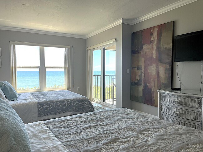 Building Photo - 2975 Jimmy Buffett Mem Hwy