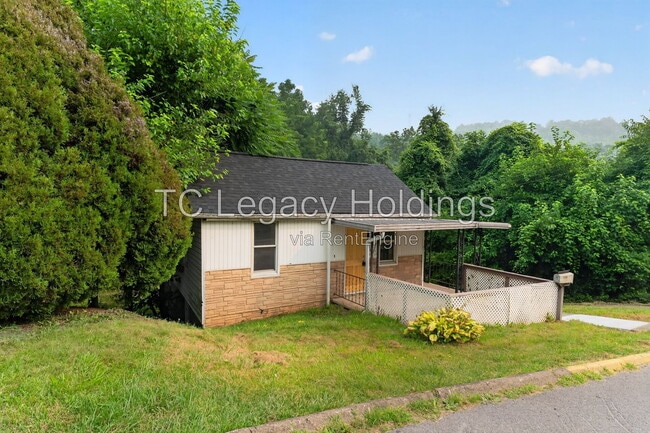 Building Photo - 1610 N 18th St