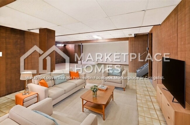 Building Photo - 42038 Cherry Hill Rd