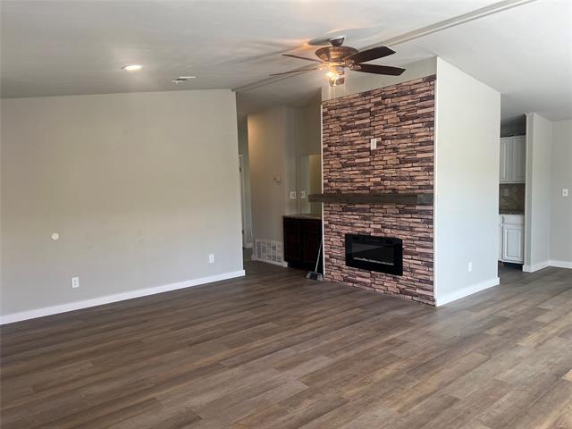 Building Photo - 119 Hillside Beach Dr