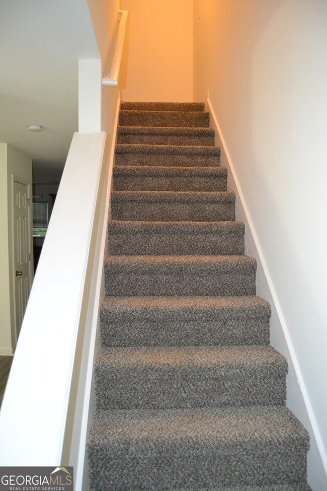 Building Photo - 434 I