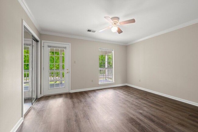 Building Photo - 12540 LA-10