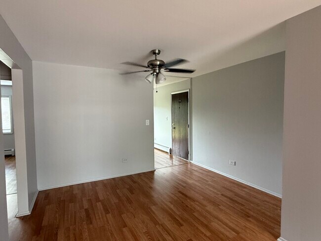 Building Photo - 8238 Woodland Dr