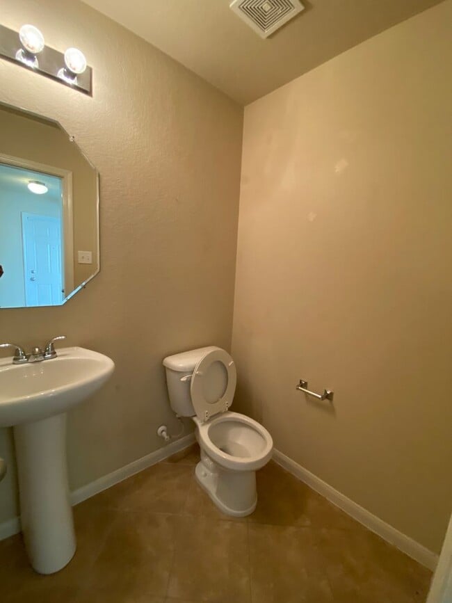 Building Photo - FALL INTO A NEW HOME WITH OUR MOVE-IN SPEC...