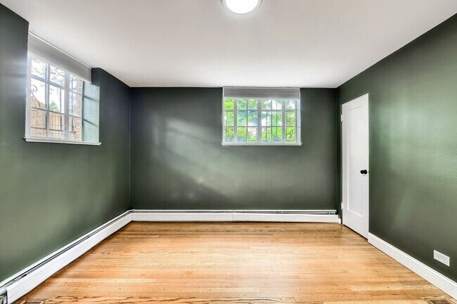 Building Photo - 2233 Kearney St