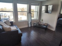 Building Photo - 205 Tiliwa Ct