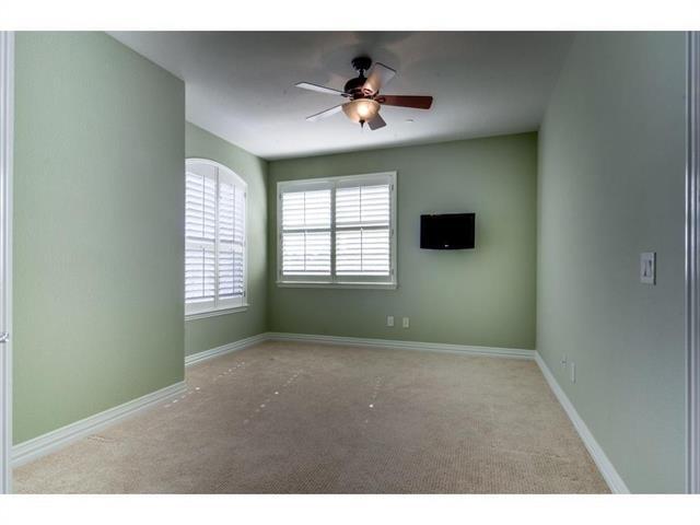 Building Photo - 3209 Bloomfield Ct