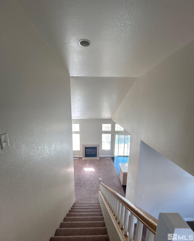 Building Photo - 1465 Ridge Point Dr