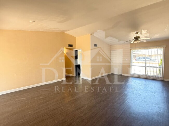 Building Photo - 5123 W Carol Ave